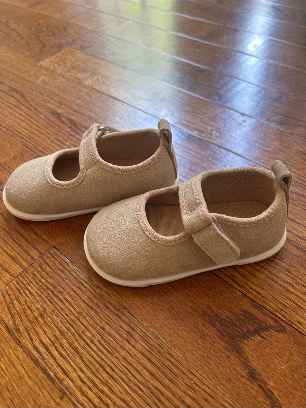 Zara lightweight canvas